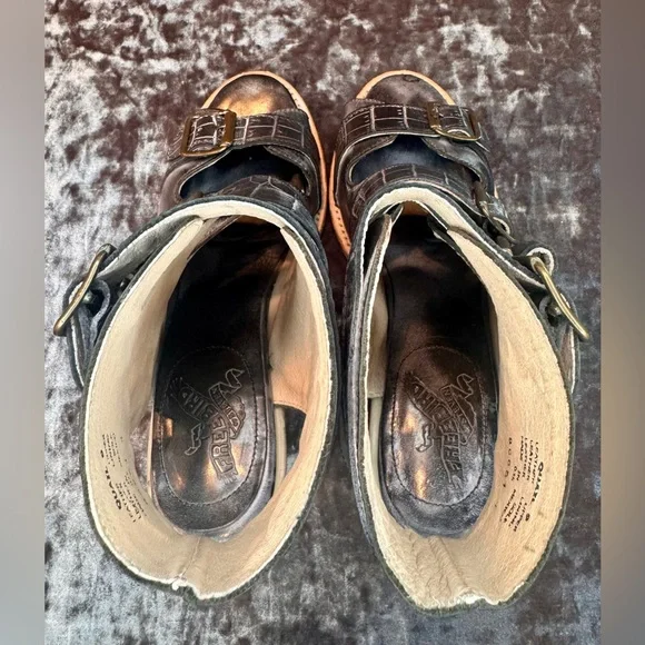 FREEBIRD Quail Black Multi Distressed Strappy Sandals Size 9 - Picture 11 of 14